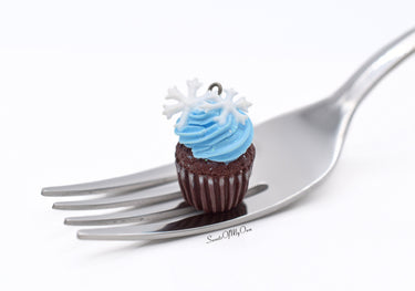 Winter Cupcake Charm